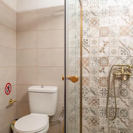 Giannis House Feriehus Paradeísion